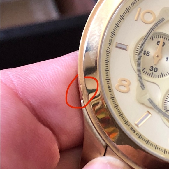 Michael Kors
Oversized Chronograph Gold Watch 45mm - Picture 7 of 7